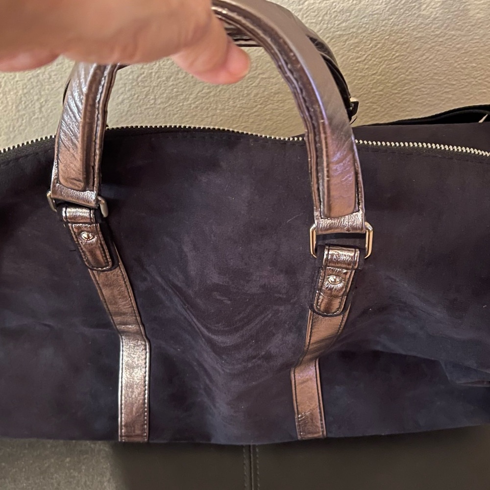 Tote Large in Suede w silver leather-like straps